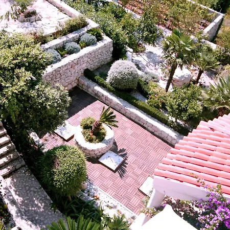 Mit Gemeinschaftlichem Pool By Interhome Drasnice