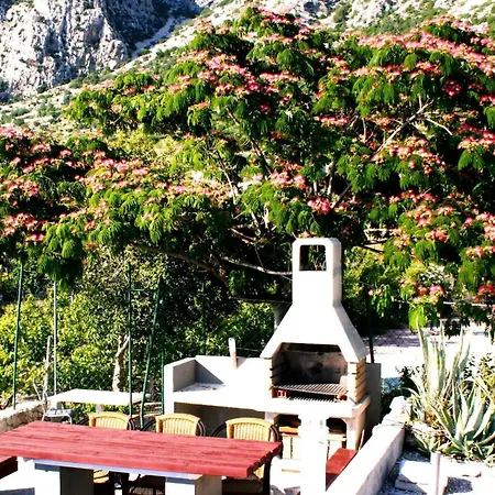 Mit Gemeinschaftlichem Pool By Interhome Drasnice